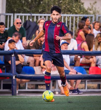 Rodri Val durante un partido con la UD Levante