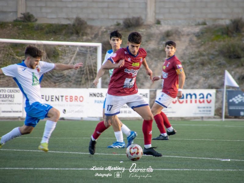 J11. El Brea se topa con los palos y regala el triunfo al Fuentes con un penalti en el 88′ (1-0)